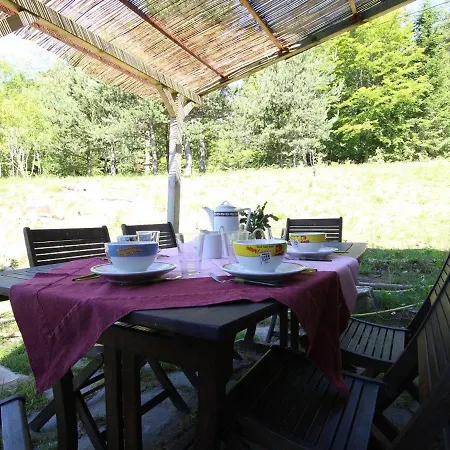 Nature Au Chambon-sur-lignon: Terrasse, Wifi, Proche Activites Et Commerces - Fr-1-582-137 Country house Le Chambon-sur-Lignon