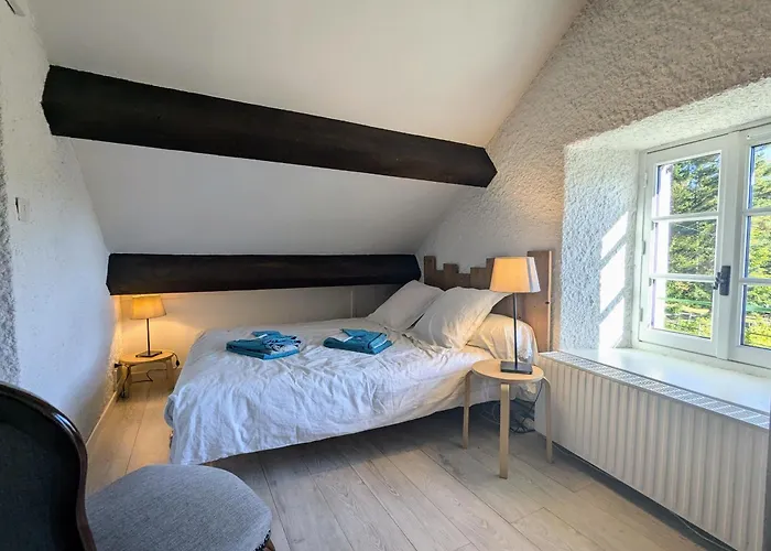 Nature Au Chambon-sur-lignon: Terrasse, Wifi, Proche Activités Et Commerces - Fr-1-582-137 Hébergement de vacances *