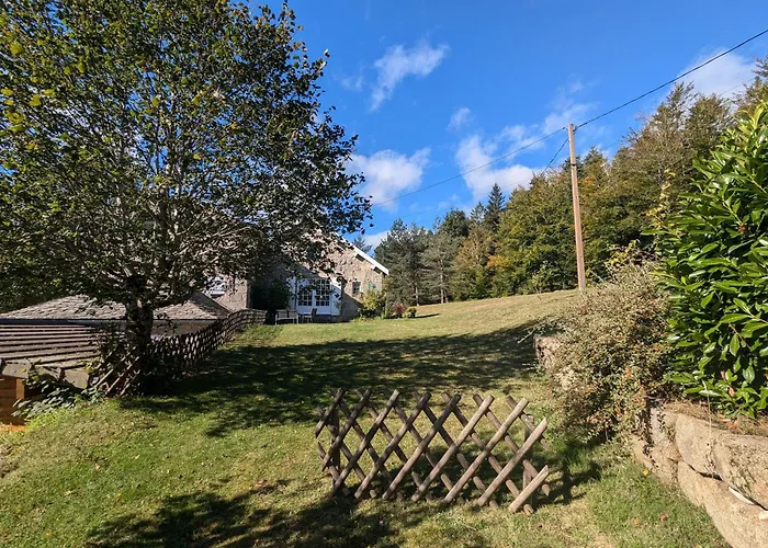 Hébergement de vacances Nature Au Chambon-sur-lignon: Terrasse, Wifi, Proche Activités Et Commerces - Fr-1-582-137 *