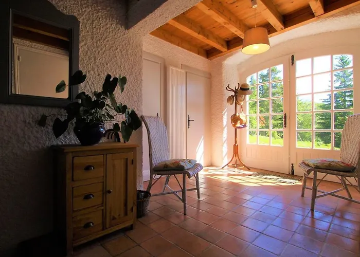 Nature Au Chambon-sur-lignon: Terrasse, Wifi, Proche Activités Et Commerces - Fr-1-582-137 *